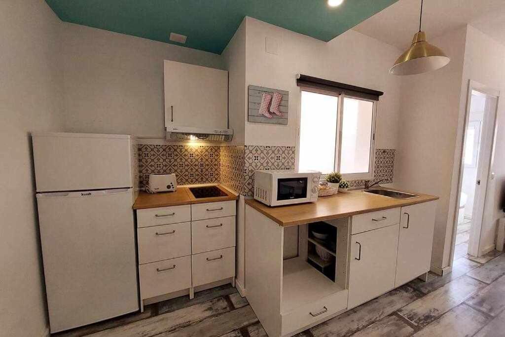 말라가 Bonito Apartamento En 2º Linea De Playa & Parking 아파트 외부 사진